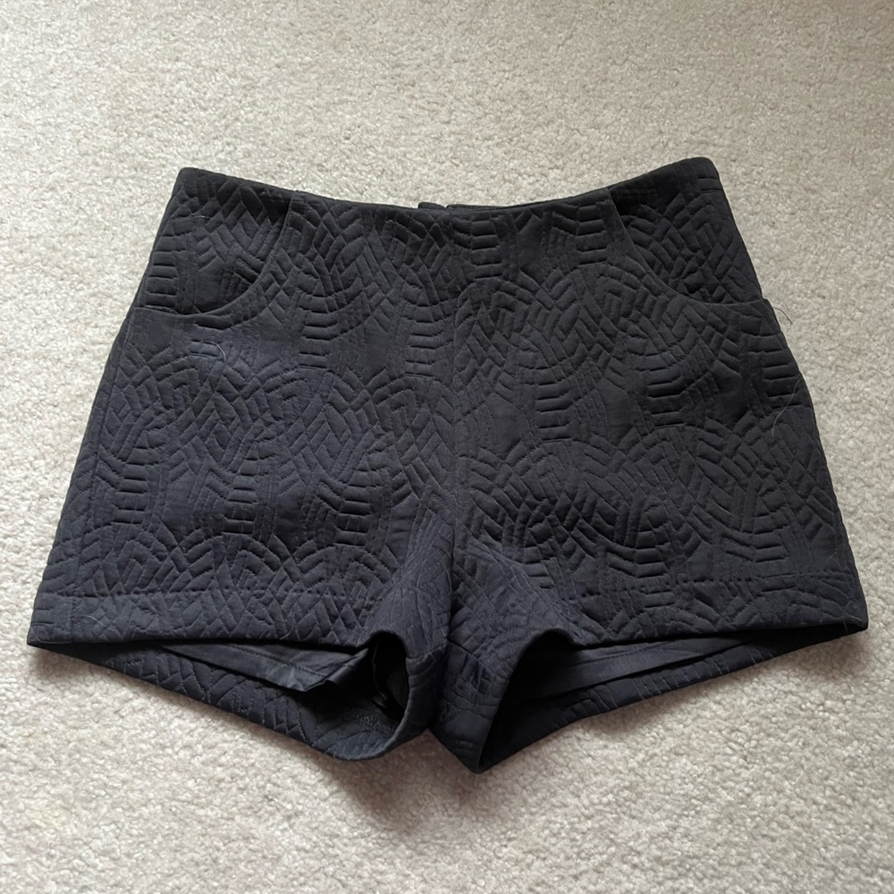 🗄️ Quilted Shorts